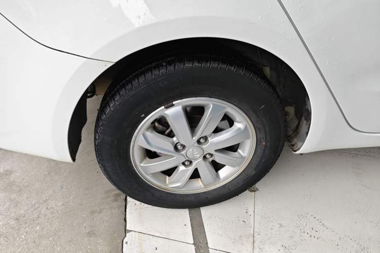 Used Kia K2 2015 Sedan 1.4L MT GLS