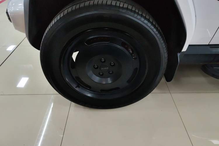 Used iCAR V23 2025 401 Two-Wheel Drive Advanced Edition Left Front Wheel Hub