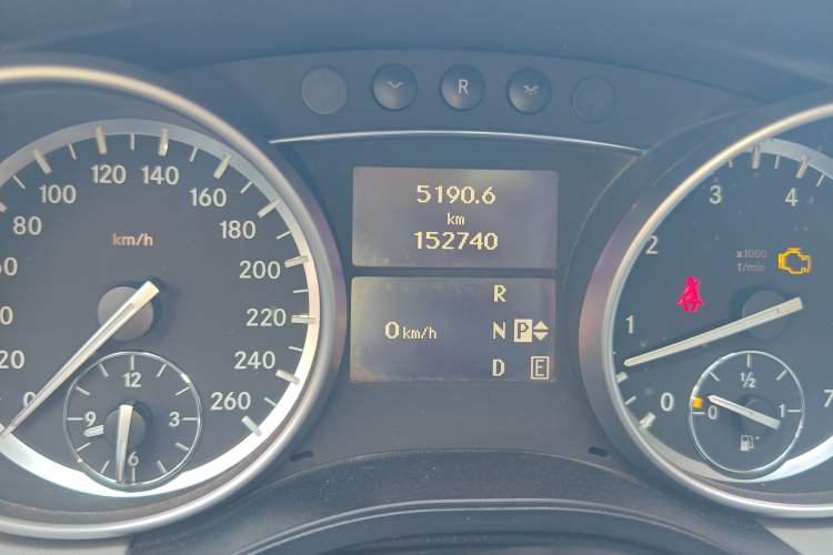 Used Mercedes-Benz R-Class 2010 R 350 L 4MATIC