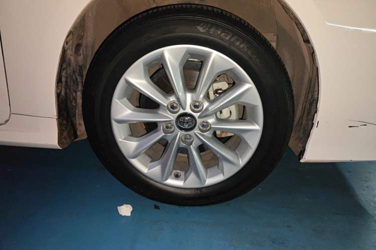 Used Toyota Corolla 2021 Dual-Motor 1.8L E-CVT Elite Edition