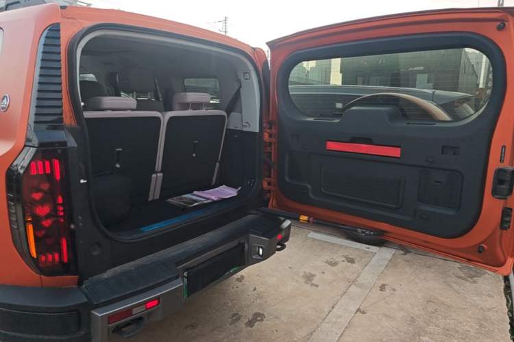 Used Jetour Zongheng G700 Trailblazer 2025 Model Xiangjing Edition 6-seater
