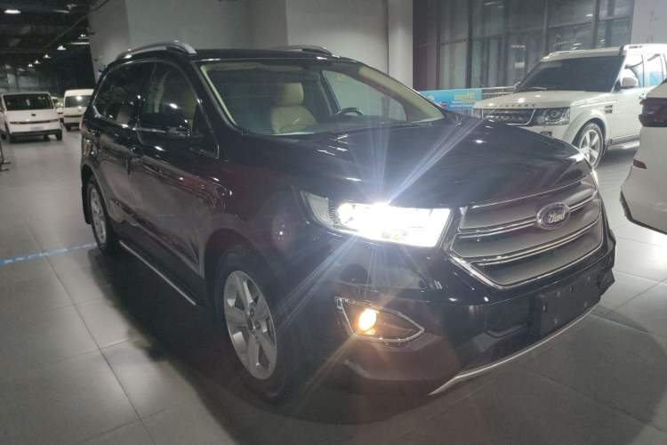 Used Ford Edge 2016 EcoBoost 245 Two-Wheel-Drive Titanium 5-Seater