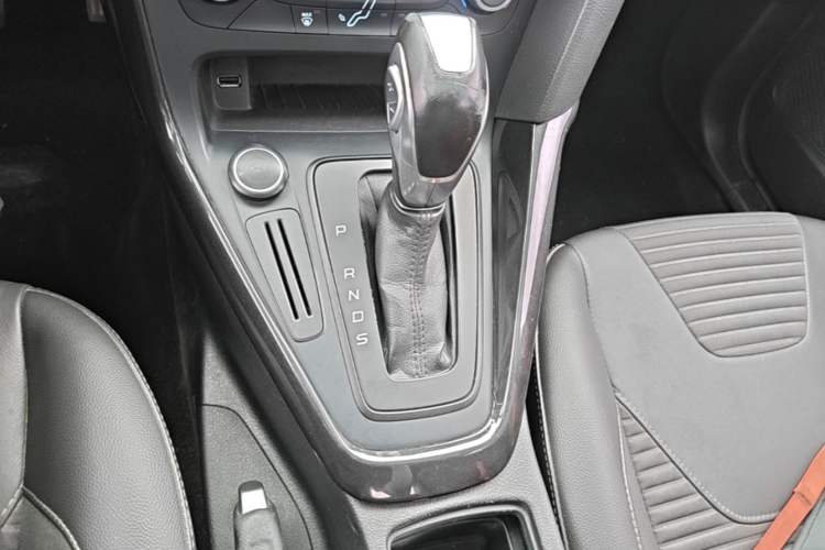 Used Ford Focus 2017 Sedan 1.6L Automatic Fashion Edition Smart Drive Version
