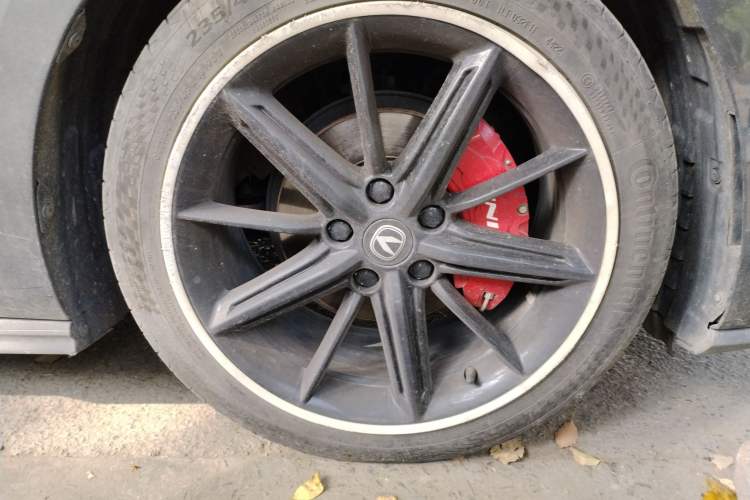 Used CHANGAN UNI-V 2022 1.5T Prestige Version
