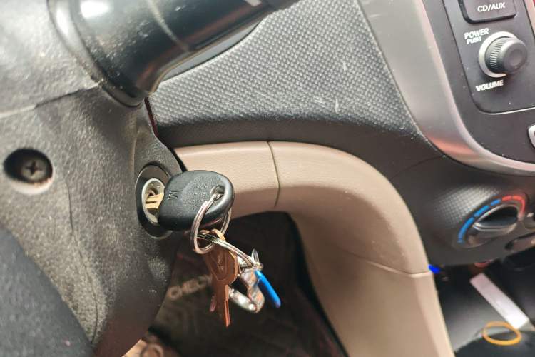 Used Hyundai Verna (older generation) 2014 1.4L Manual Fashion GS Model