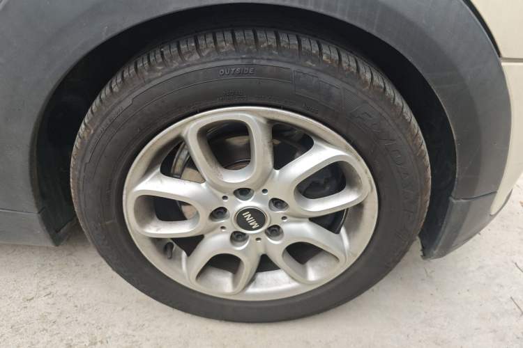 Used MINI 2014 1.5T COOPER Fun Right Front Wheel Hub