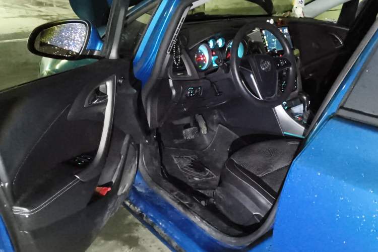 Used Buick GT 2014 XT 1.6L Automatic Fashion Edition
