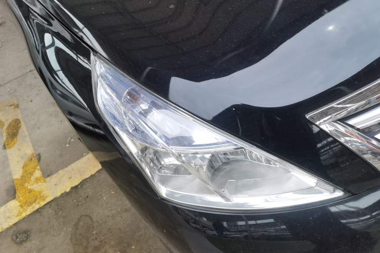 Used Nissan Teana 2011 2.0L XL Comfort Edition Right Front Headlight