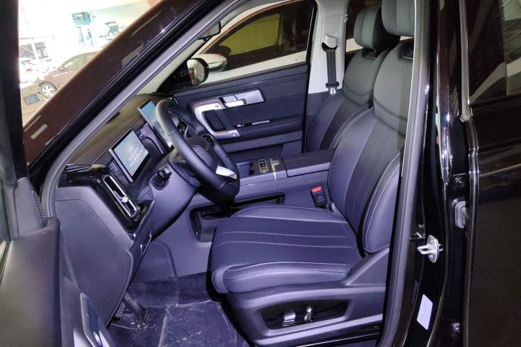 Used Chery Tiggo 7 C-DM 2025 1.5T 120KM Edition
