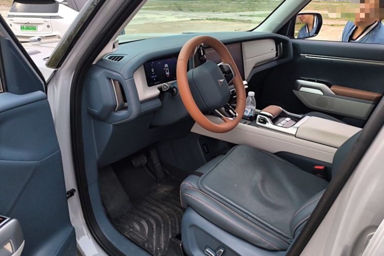 Used Deepal G318 2024 Four-Wheel-Drive Air Suspension Model