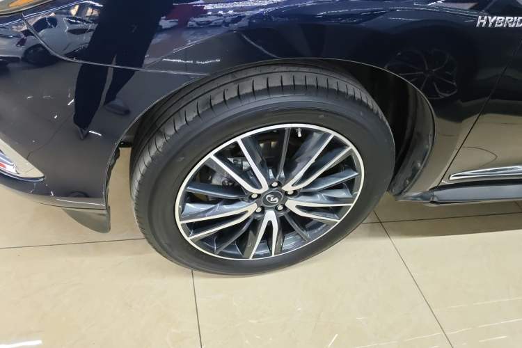 Used Infiniti QX60 2016 2.5 S/C Hybrid Two-Wheel-Drive Excellence Edition China V Standard