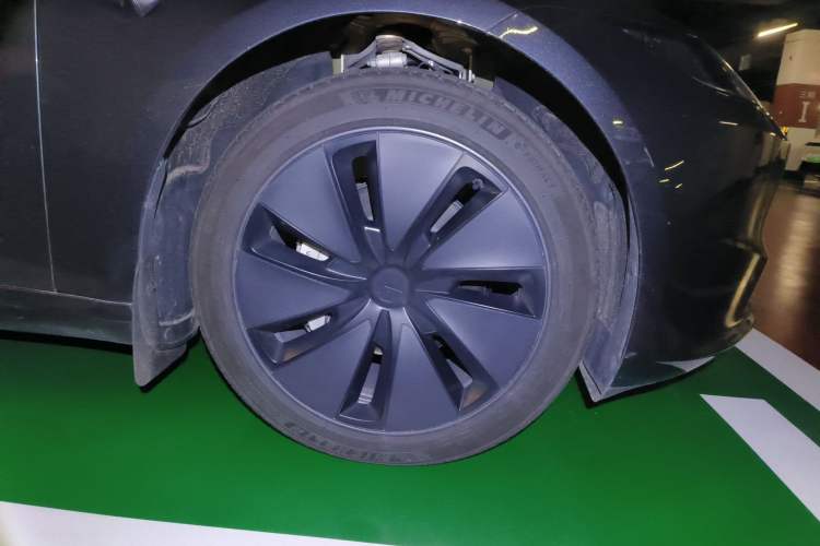 Used Tesla Model 3 2023 Rear-Wheel-Drive Version