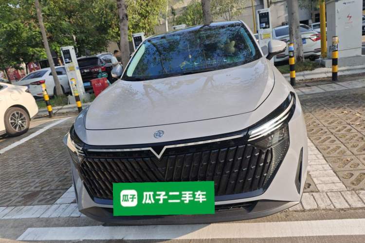 Used Venucia V DD-i 2023 60km iD Version
