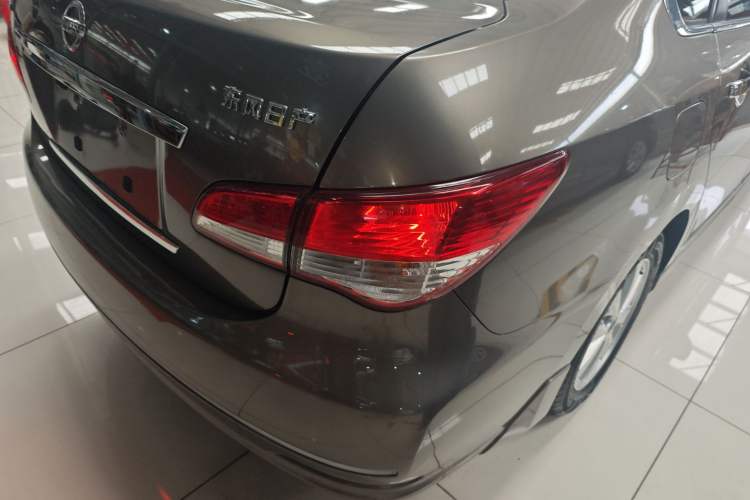 Used Nissan Sylphy 2012 Classic 1.6XE Automatic Comfort Edition Exterior 3