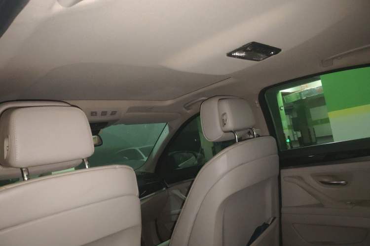 Used BMW 5 Series 2011 535i Sport Edition Headliner