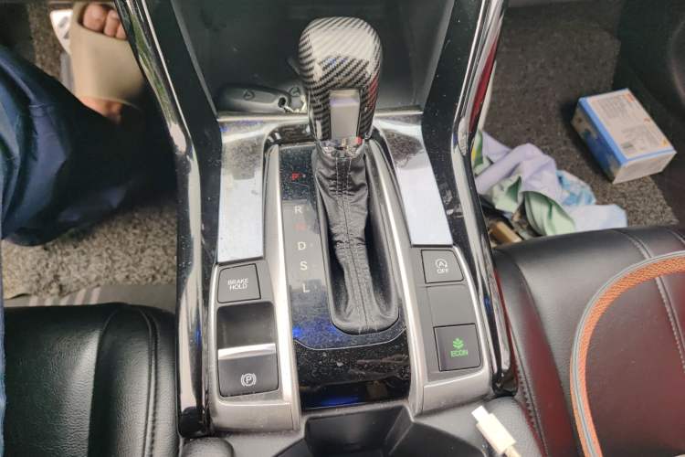 Used Honda Civic 2016 220TURBO CVT Luxury Edition Gear Lever