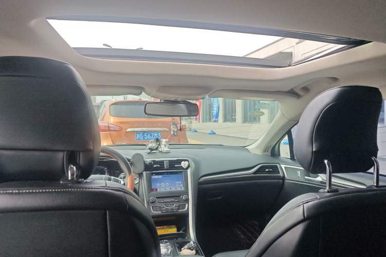 Used Ford Mondeo 2017 EcoBoost 200 Luxury Model
