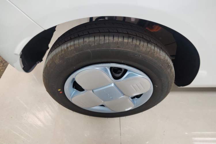 Used Geely Galaxy Panda 2024 Panda Mini 200km Endurance Bear Exterior 5