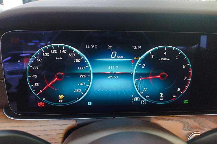 Used Mercedes-Benz E-Class 2023 Updated E 300 L Fashion Edition
