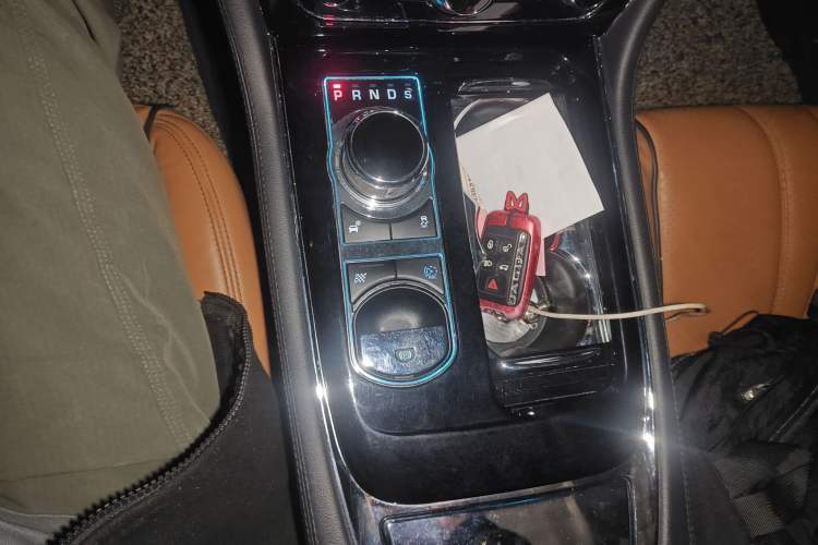 Used Jaguar XJ 2014 XJL 3.0 SC Two-Wheel-Drive Panoramic Business Edition
