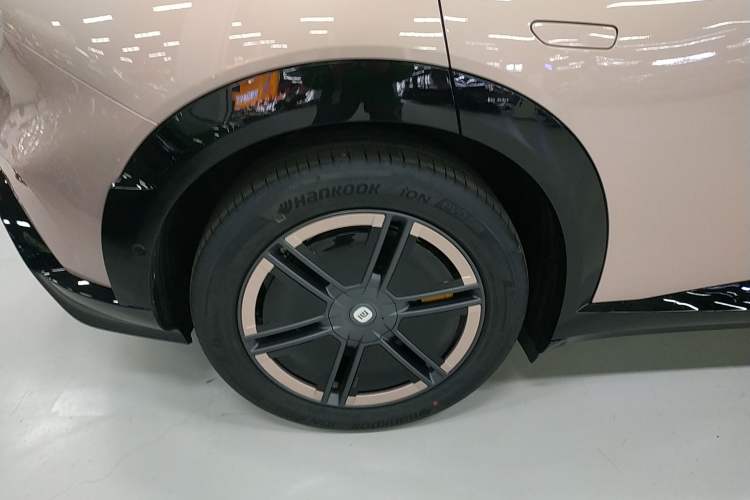 Used Xiaomi Auto YU7 2025 Ultra-Long Range Rear-Wheel Drive Version
