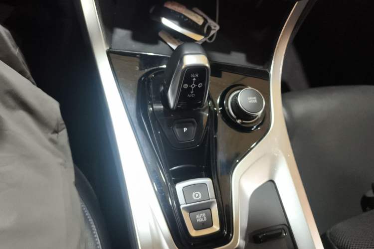 Used Lynk & Co 01 EM-P 2019 1.5T PHEV Jing Meeting China VI Emission Standards