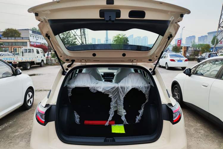 Used Geely Galaxy Geome 2026 Model 410km Carefree Edition Trunk