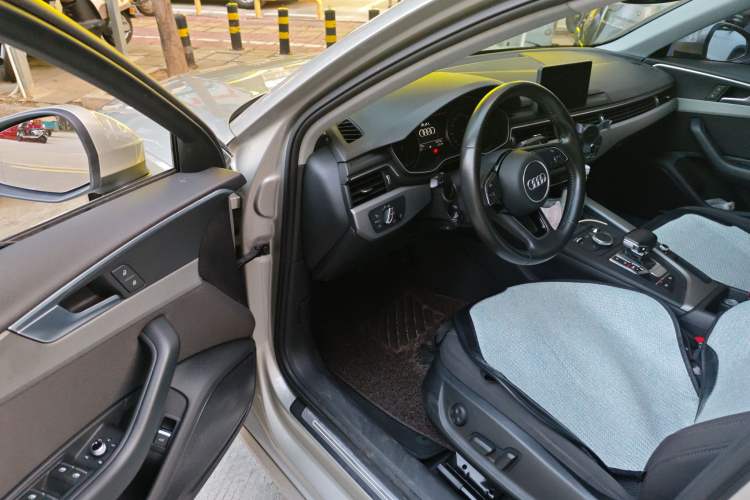 Used Audi A4L 2018 30th Anniversary Edition 40 TFSI Trendy Model