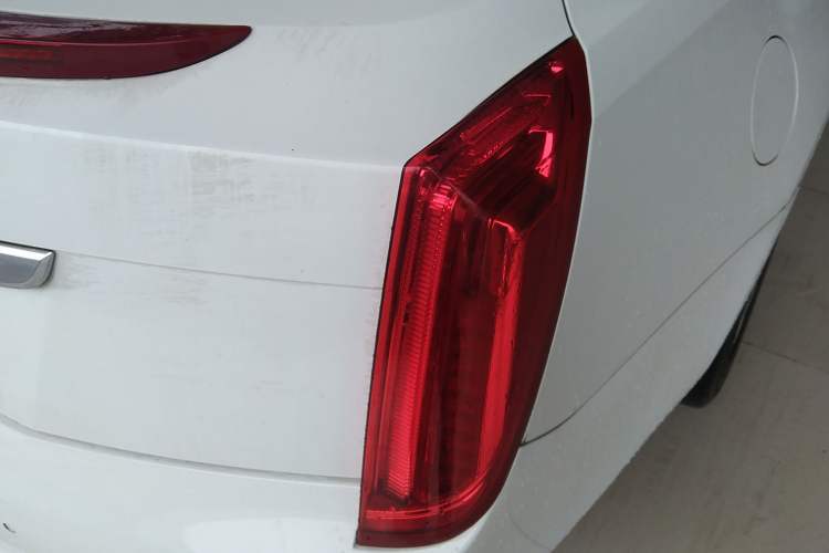 Used Cadillac XTS 2014 28T Comfort Version
