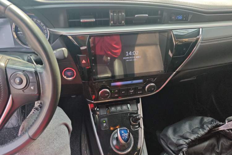 Used Toyota Corolla 2016 Dual-Engine 1.8L E-CVT Elite Edition