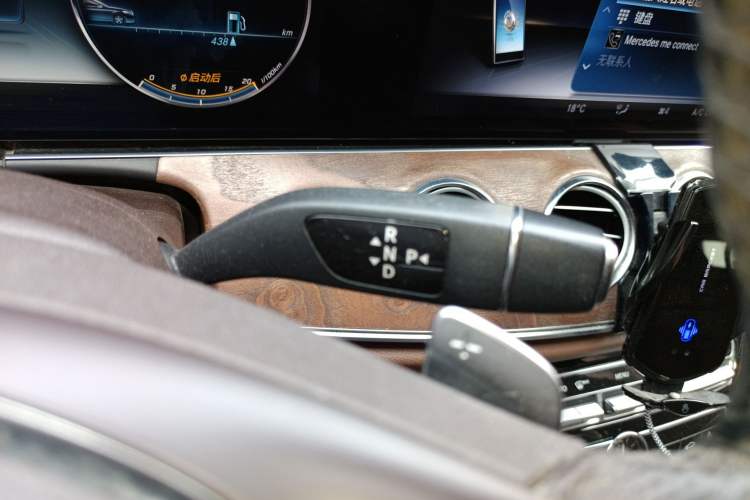 Used Mercedes-Benz E-Class 2016 E 300 L Stylish Model Gear Lever