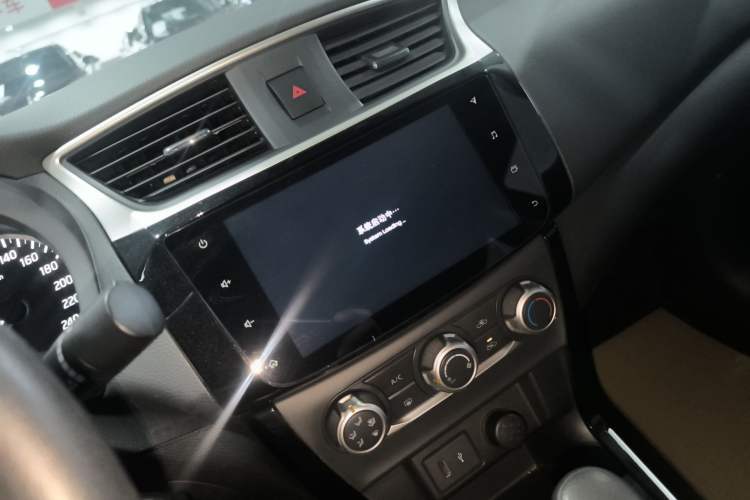 Used Nissan Sylphy 2021 Classic 1.6XL CVT Luxury Edition Audio And AC Panel