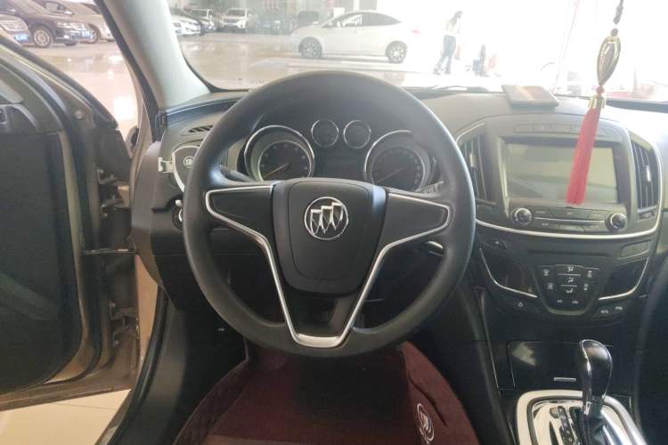 Used Buick Regal 2015 1.6T Leading Technology Model Steering Wheel