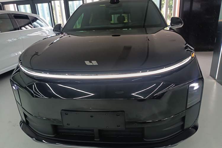 Used Li Auto L6 2025 Pro Smart Refresh Edition Front