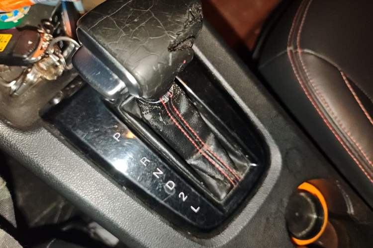 Used Cowin V3 2016 1.5L Automatic SmartConnect II Comfort Edition
