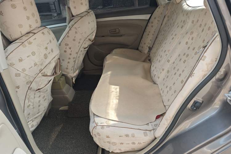 Used Nissan Sylphy 2012 Classic 1.6XE Automatic Comfort Edition Left Rear Seat