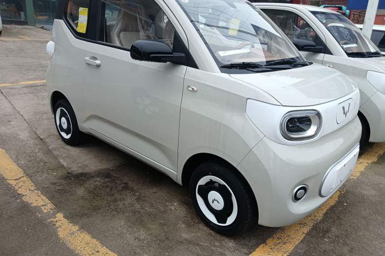 Used Wuling Hongguang MINIEV 2024 3rd Generation 215km Youth Edition