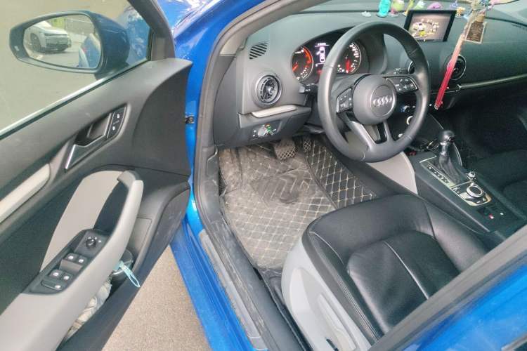 Used Audi A3 2019 Limousine 35 TFSI Ambition China V
