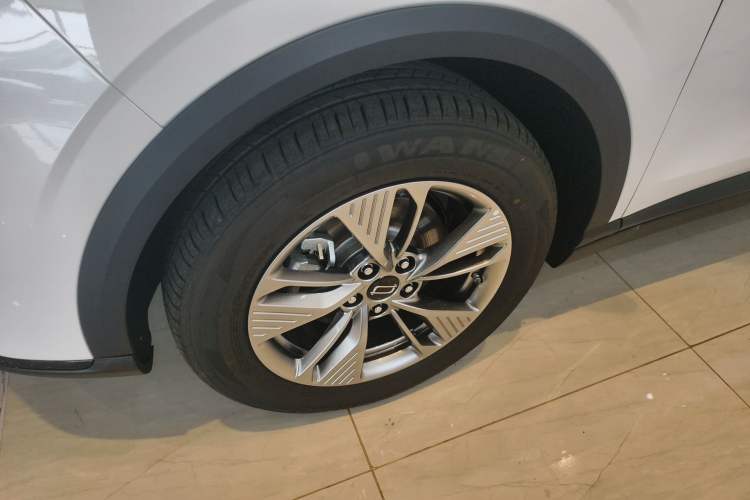 Used Bestune Yueyi 03 2025 445km Joyful Edition Left Front Wheel Hub