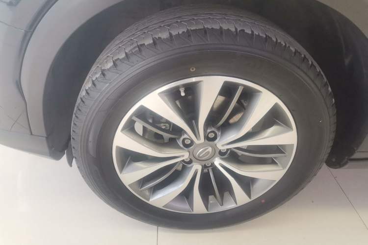 Used GAC Trumpchi GS8 2017 320T Two-Wheel Drive Luxury Smart Connectivity Version (7 Seats)
