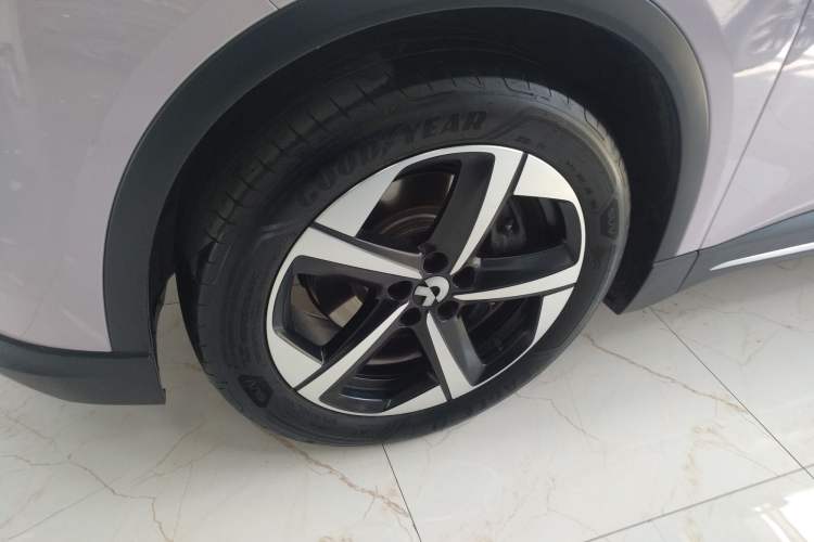 Used Nio ES6 2024 75 kWh Left Front Wheel Hub