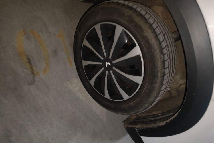 Used Wuling Alvez 2022 1.5L Manual Free-Style Model