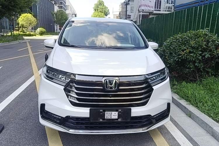 Used Honda Odyssey 2024 2.0L eHEV Sharp & Smart Edition