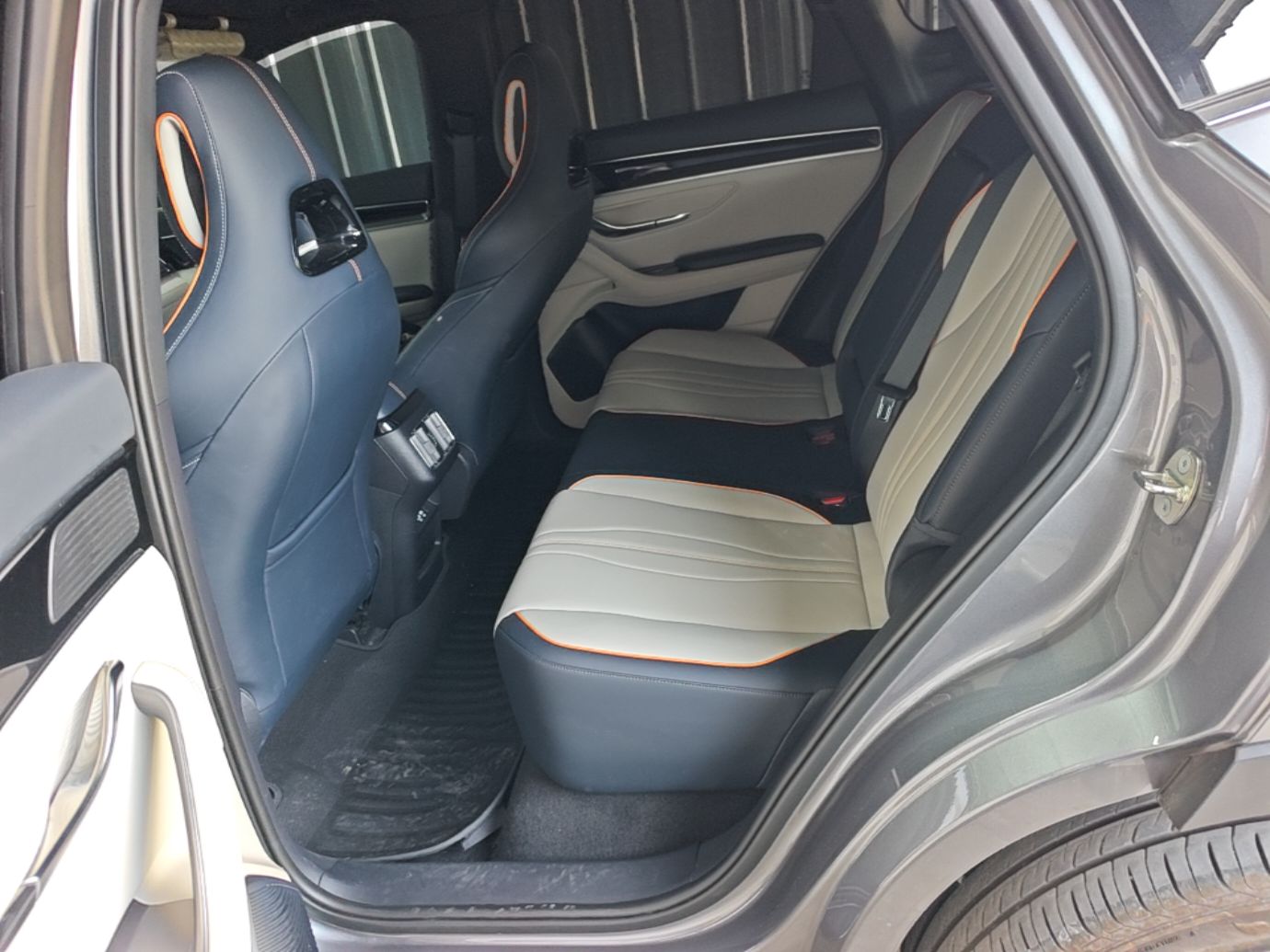 BYD Song PLUS New Energy 2024 Honor Edition EV 520km Luxury Model — снимка 20