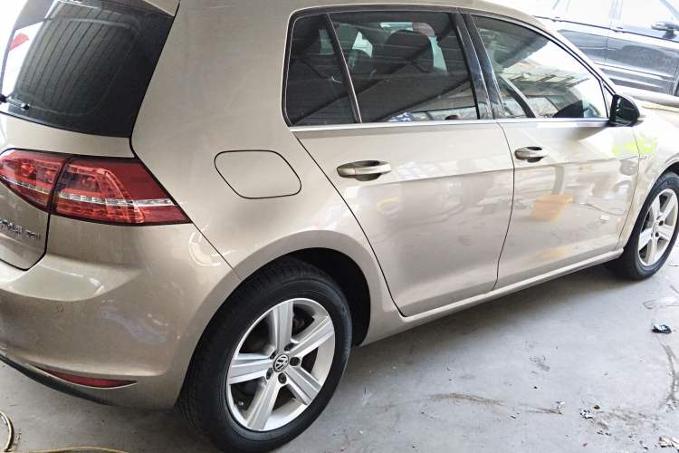 Used Volkswagen Golf 2015 1.4TSI Automatic Comfort Model
