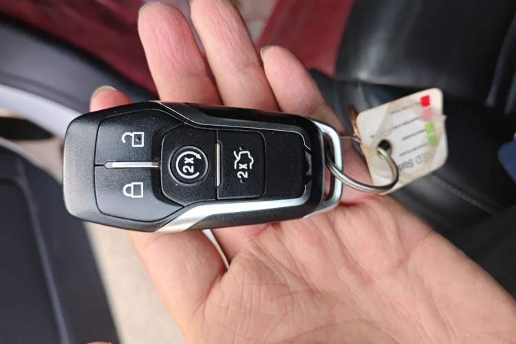 Used Ford Taurus 2017 EcoBoost 180 Luxury Model