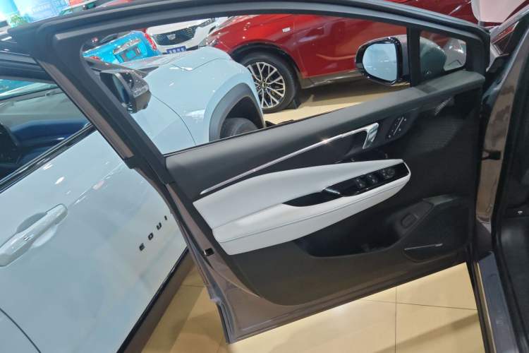 Used Buick E4 2023 Smart Edition
