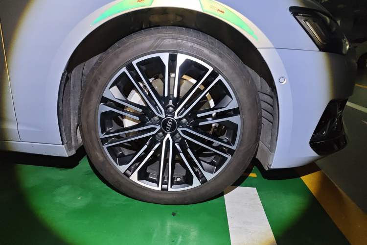 Used Audi A6L 2024 45 TFSI quattro Prestige Elegant Edition
