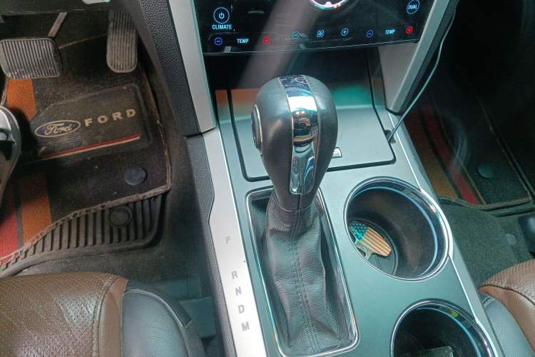 Used Ford Explorer 2013 3.5L Deluxe Model
