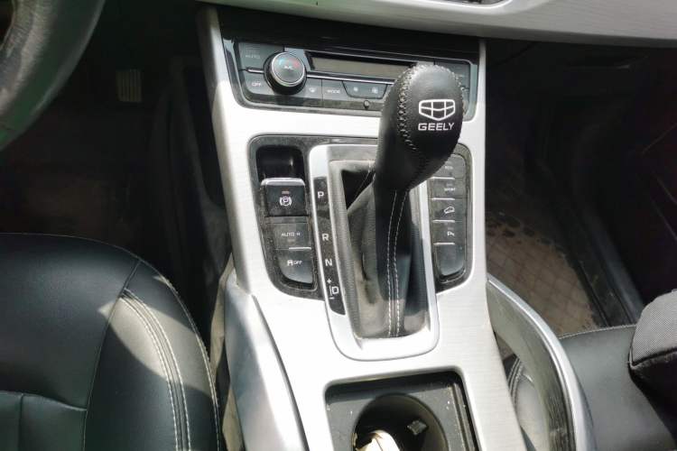 Used Geely Auto Emgrand X7 Sport 2016 1.8TD Automatic ZhiShang Model